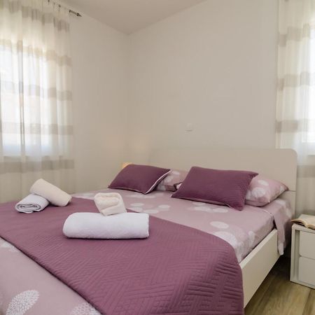 Privat Room Luka Задар Екстер'єр фото