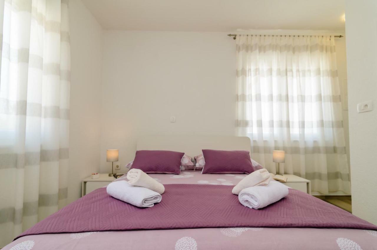 Privat Room Luka Задар Екстер'єр фото