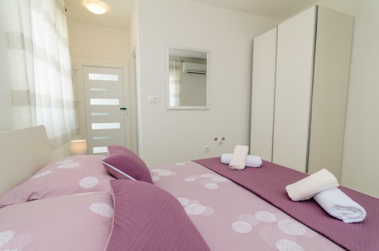Privat Room Luka Задар Екстер'єр фото
