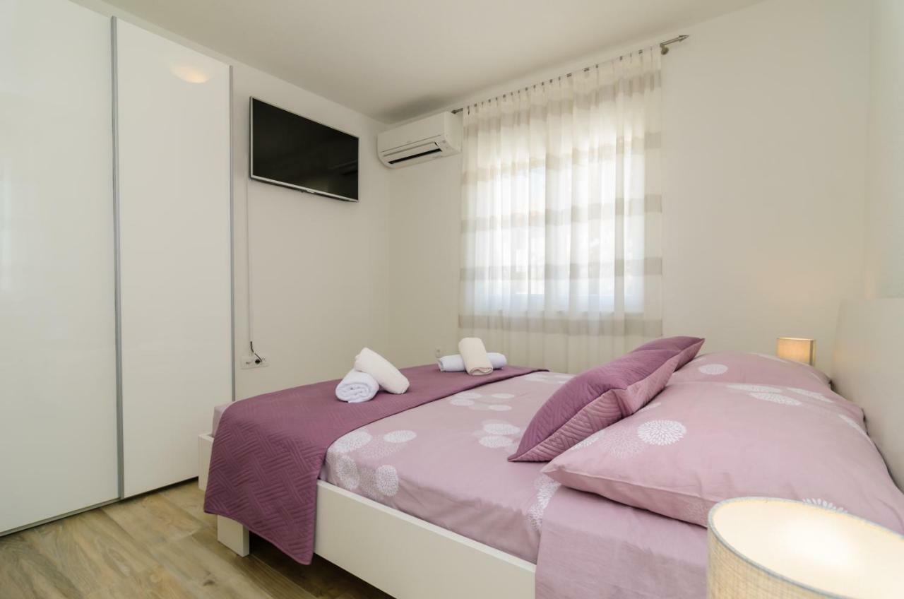 Privat Room Luka Задар Екстер'єр фото
