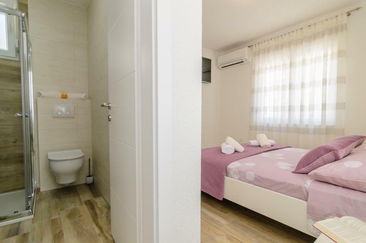 Privat Room Luka Задар Екстер'єр фото