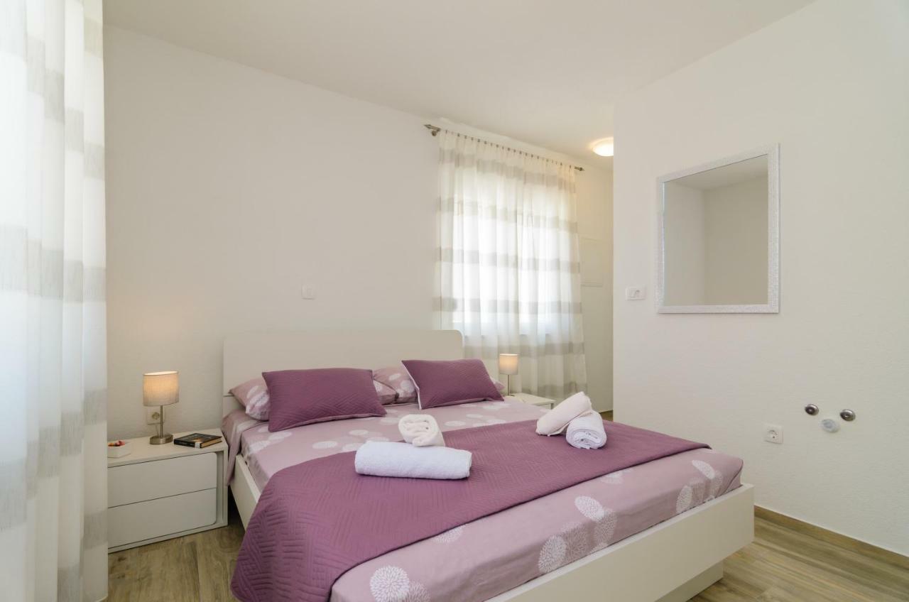 Privat Room Luka Задар Екстер'єр фото